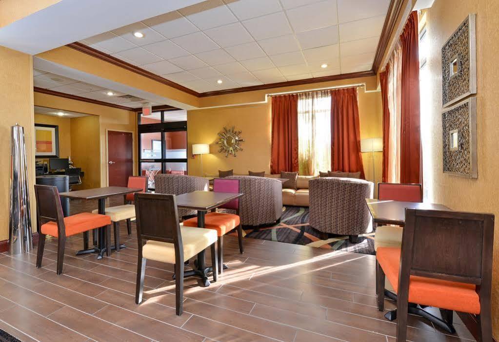 Hampton Inn Keokuk Exterior photo