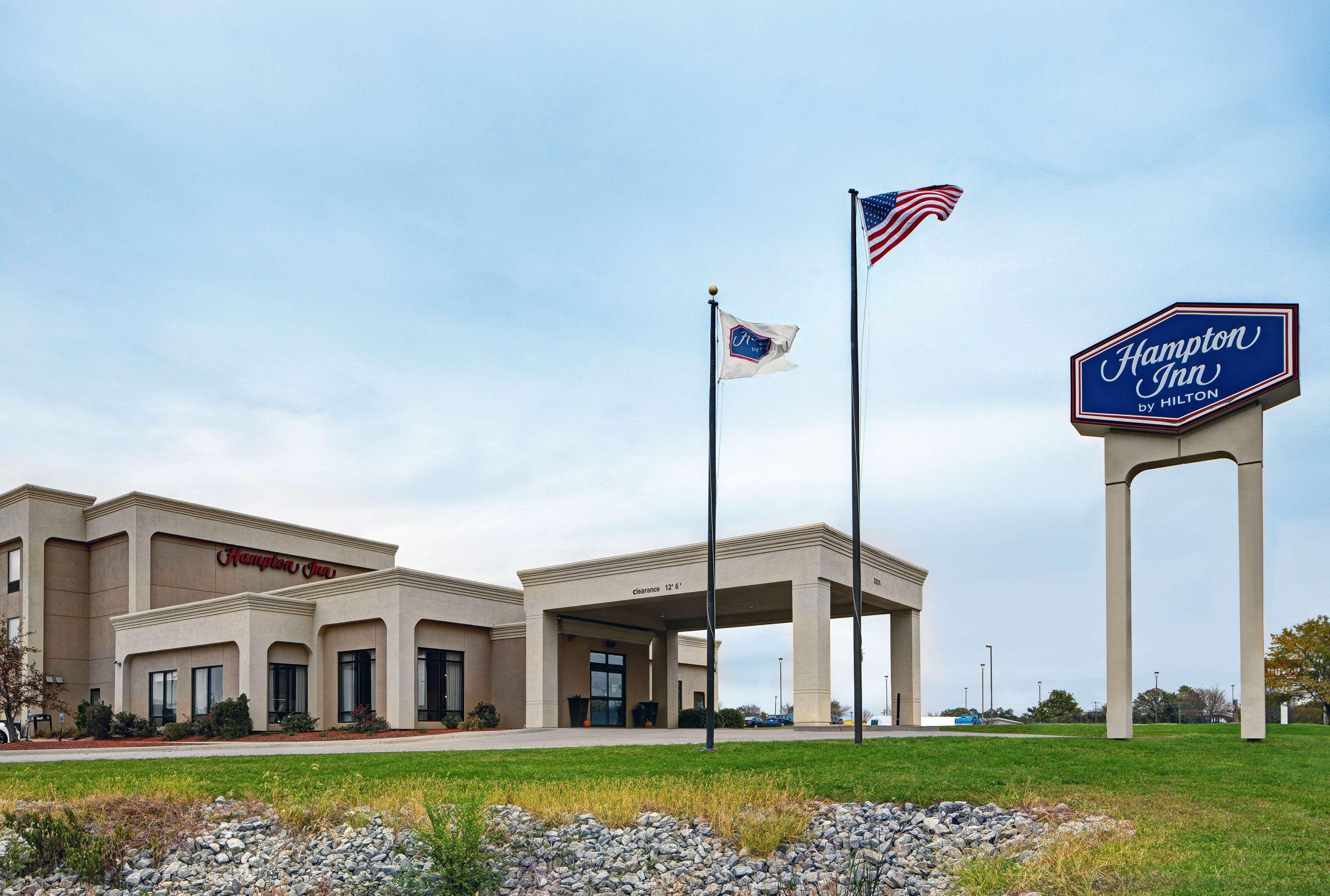 Hampton Inn Keokuk Exterior photo