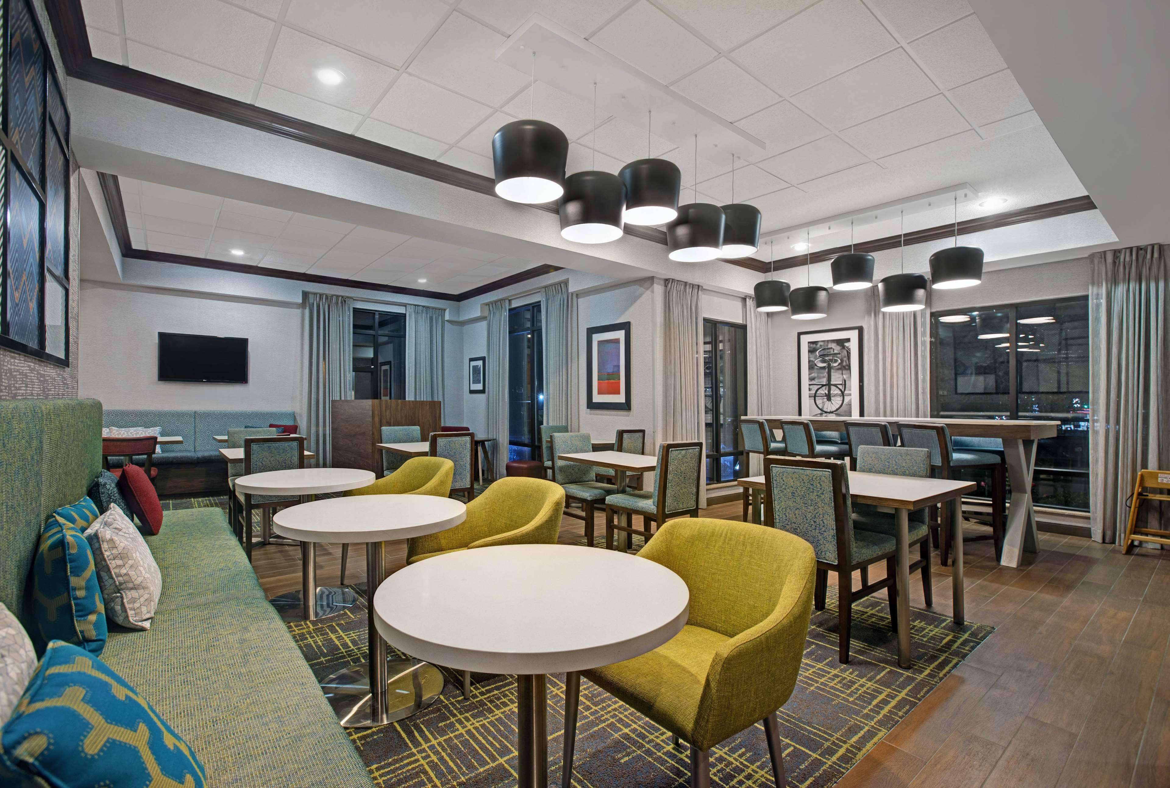 Hampton Inn Keokuk Exterior photo