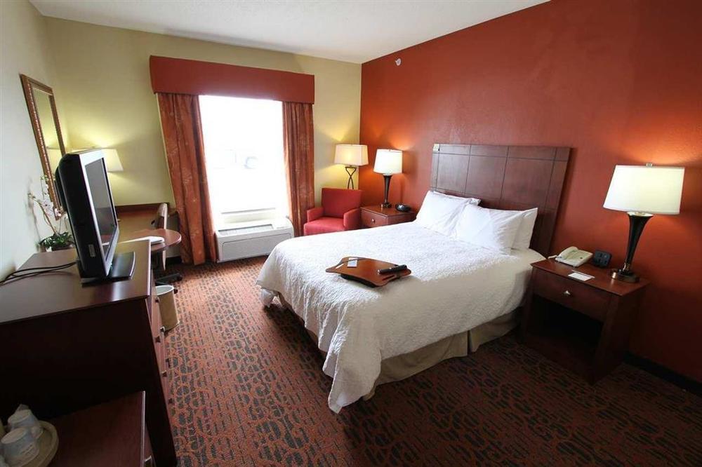Hampton Inn Keokuk Room photo