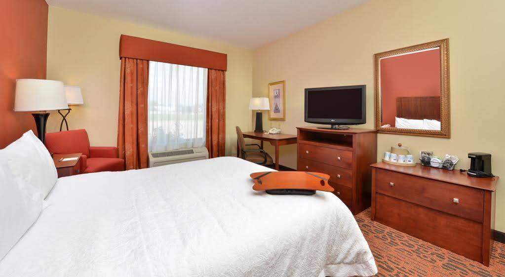 Hampton Inn Keokuk Exterior photo