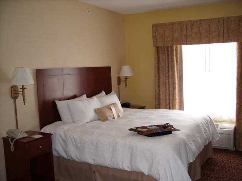 Hampton Inn Keokuk Room photo